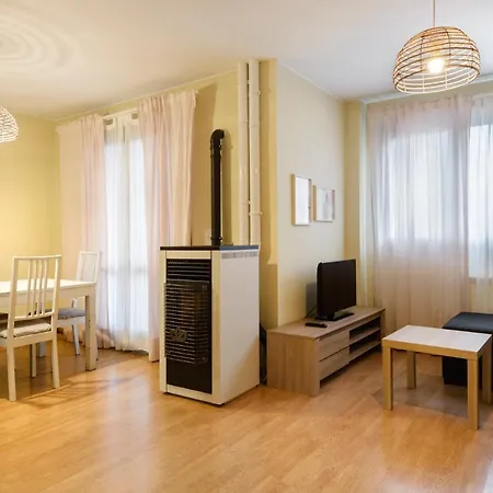 Casa Con Jardin En *
