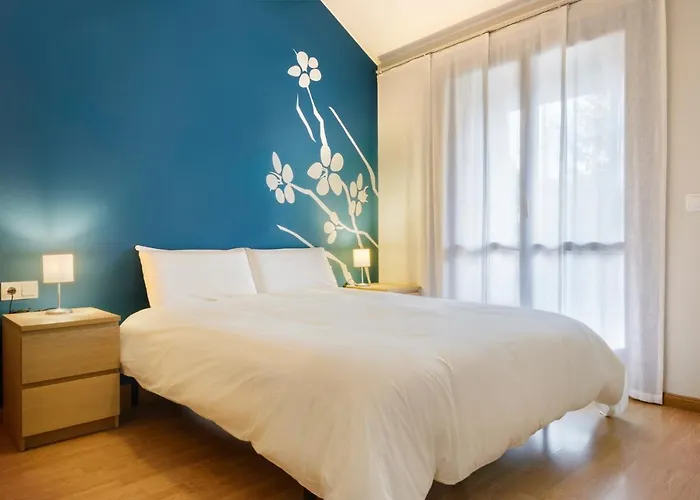 Casa Con Jardin En * Hecho