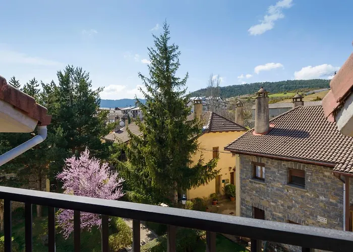 Casa Con Jardin En *